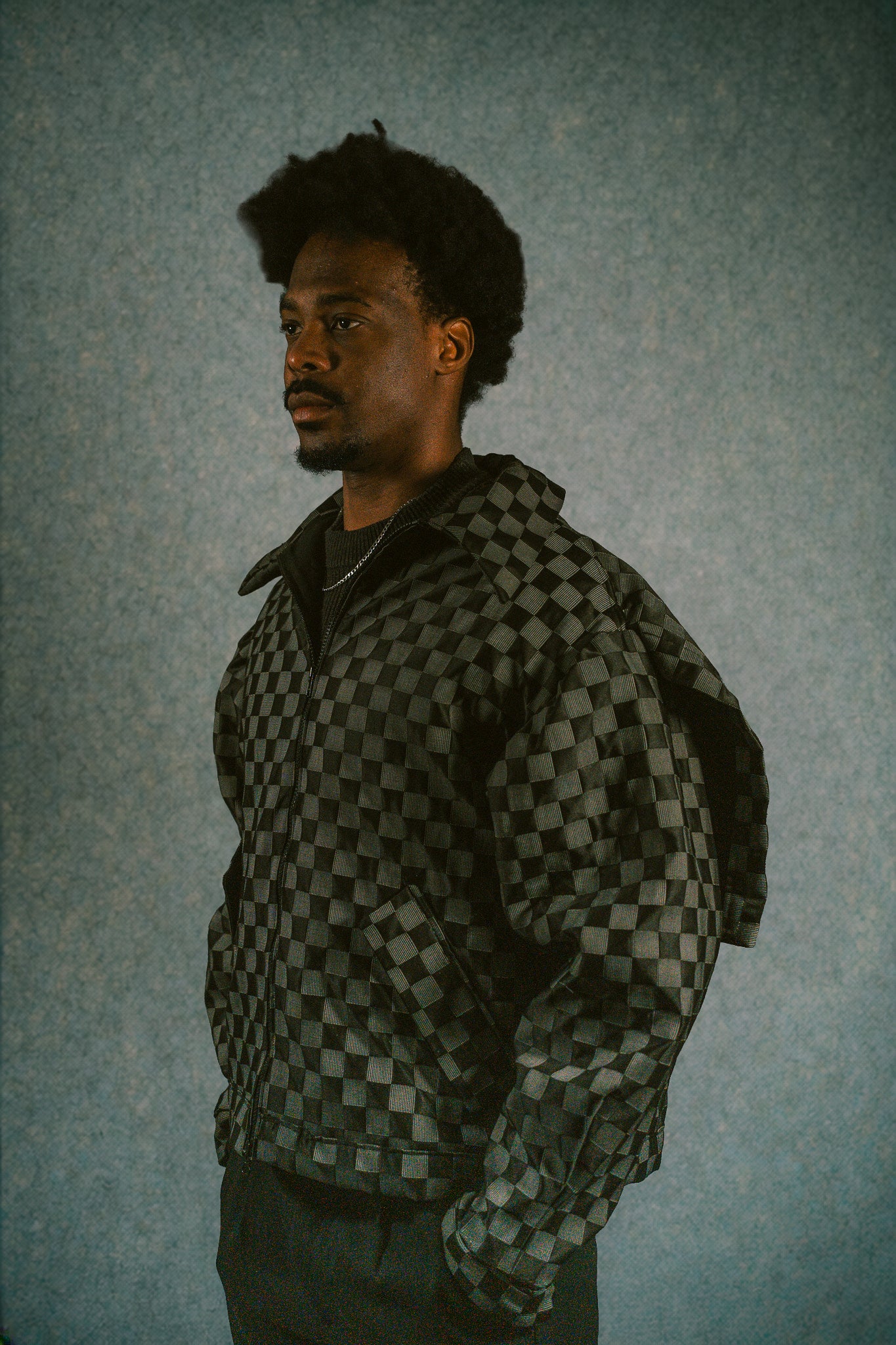 Black jacket : DAMI